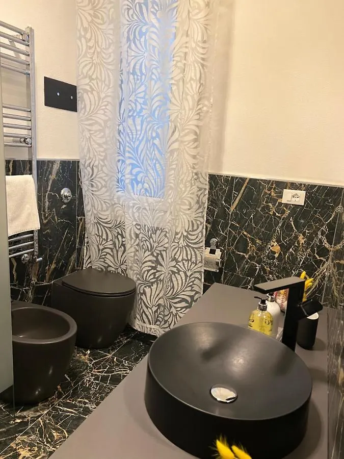 Bed and Breakfast Hopper House Болонья Италия